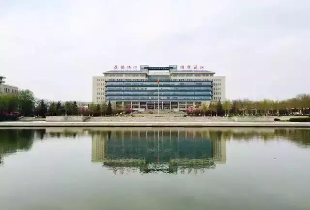 云南中醫(yī)藥類大學校景